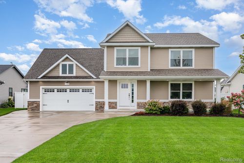 10224 Sarle Rd, Freeland, MI, 48623-9014 | Card Image