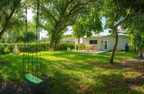 365 Ne 87th St, El Portal, FL, 33138-3019 | Card Image