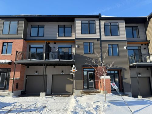 648 Corporal Pvt, Gloucester, ON, K1X0M7 | Card Image