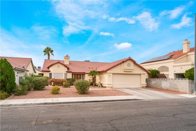 2837 Sterling Silver Street, House other with 4 bedrooms, 2 bathrooms and null parking in Las Vegas NV | Image 3