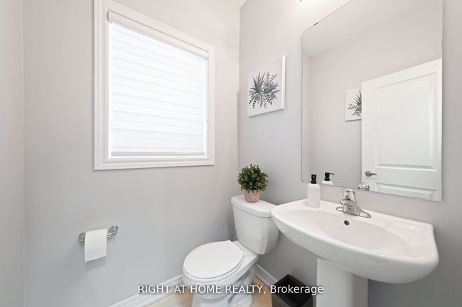 1655 Emberton Way, House other with 5 bedrooms, 4 bathrooms and 2 parking in Innisfil ON | Image 17