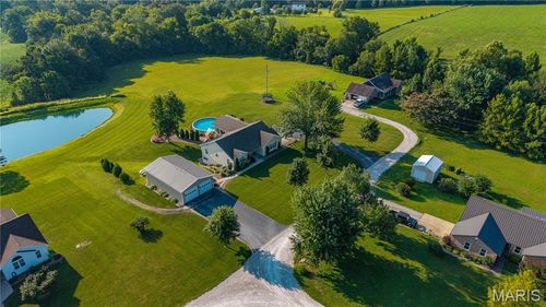 136 Raspberry Ln, Jackson, MO, 63755-7411 | Card Image