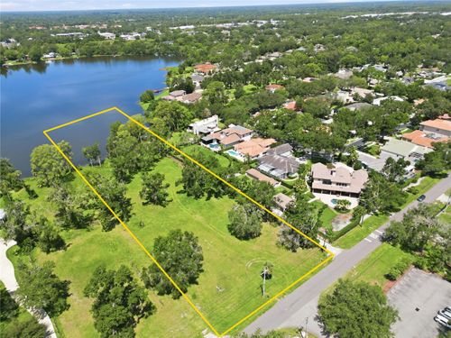 13416 N Lincoln Avenue, Tampa, FL, 33618 | Card Image