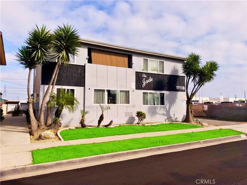 e-Ave. Newville Ave, Downey, CA, 90241 | Card Image