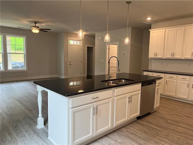 2546 Harbor View Ct, Townhouse with 4 bedrooms, 3 bathrooms and null parking in Gainesville GA | Image 33