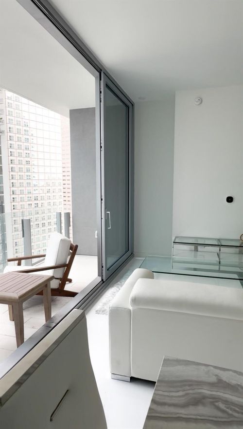 apt-2508w-300 Biscayne Boulevard Way, Miami, FL, 33131-2292 | Card Image