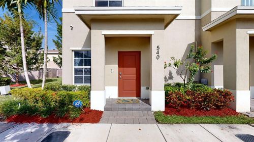 540-540 Ne 5th Ter, Florida City, FL, 33034 | Card Image