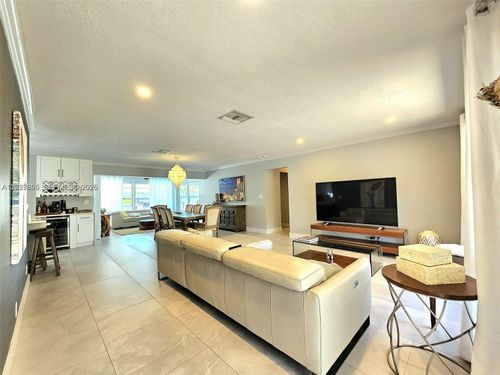 3602 Ne 18th Ave, Oakland Park, FL, 33334-5430 | Card Image