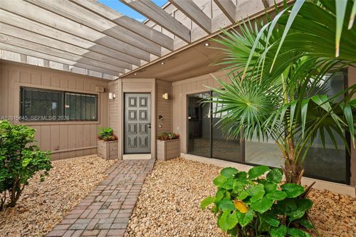 7366 Sw 105th Pl, Miami, FL, 33173-2972 | Card Image