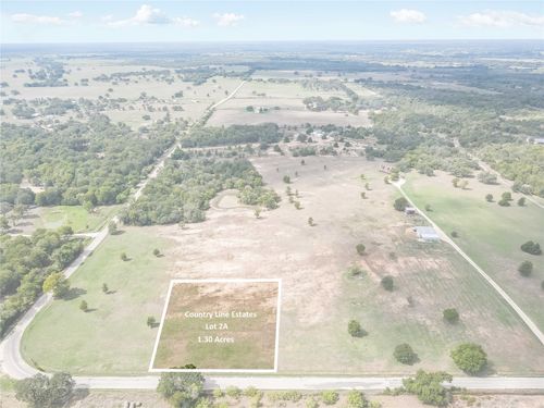 4192 Old Colony Line Rd, Lockhart, TX, 78644-4889 | Card Image