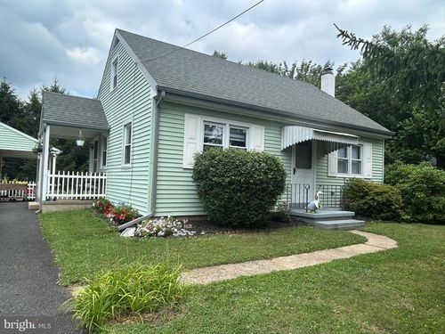 138 E 7 Stars Rd, PHOENIXVILLE, PA, 19460-4772 | Card Image