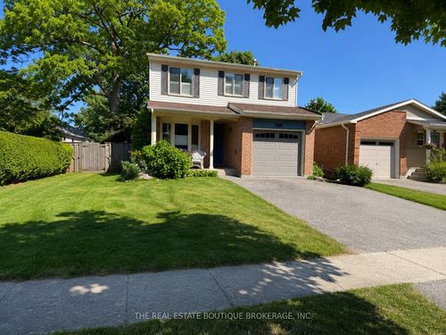 3200 Greenbough Cres, Burlington, ON, L7M3B1 | Card Image
