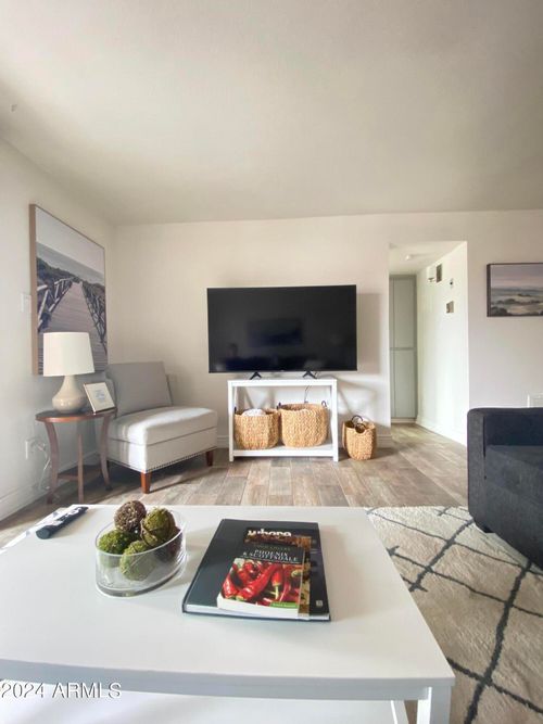 231-3313 N 68th St, Scottsdale, AZ, 85251-6208 | Card Image