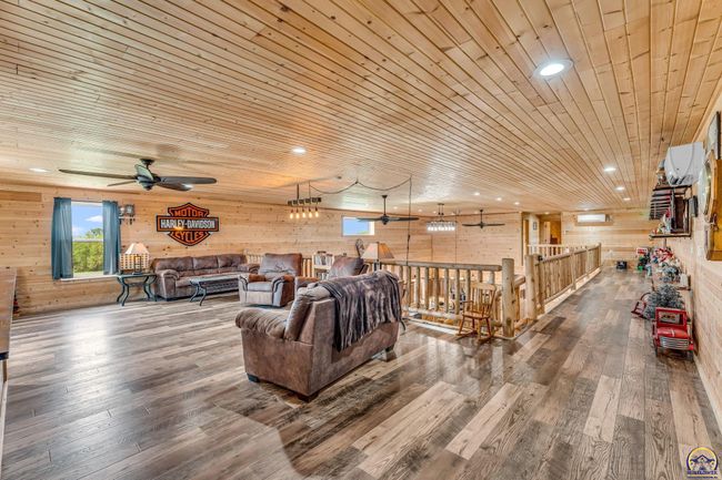14426 110 Th St, House other with 5 bedrooms, 3 bathrooms and null parking in Oskaloosa KS | Image 37