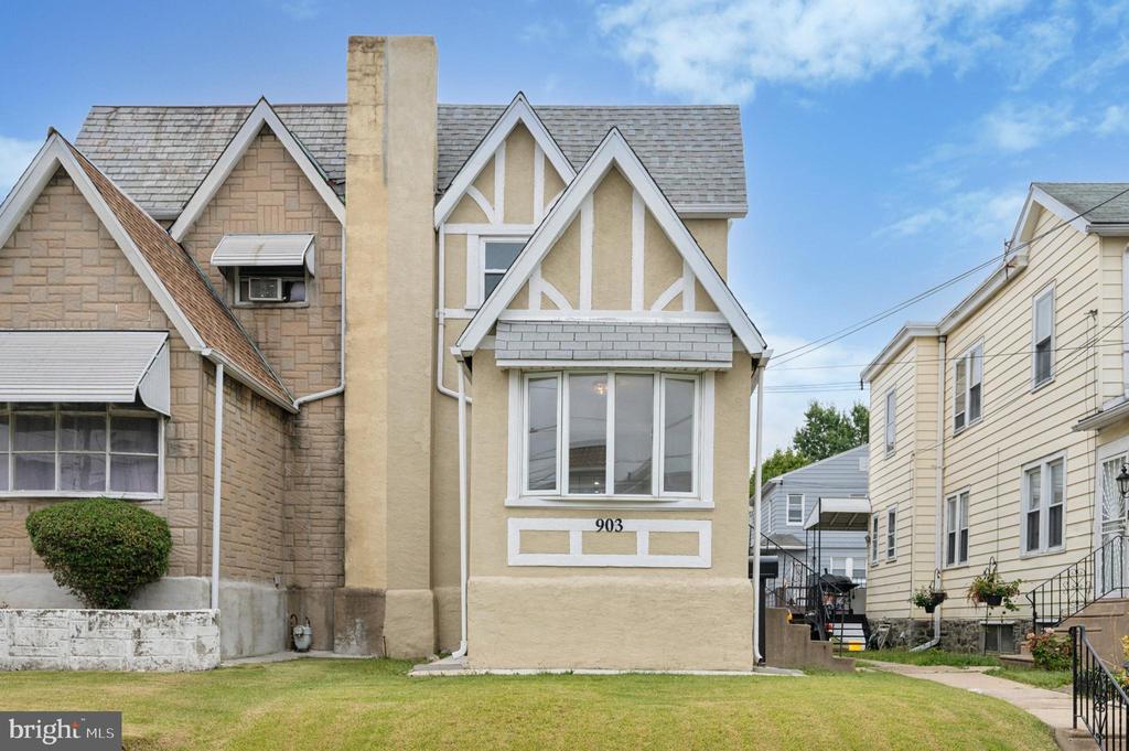 Yeadon Ave, Lansdowne, PA 19050
