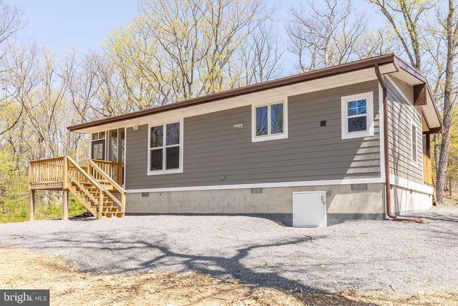 275 Oak Forest Ln, House other with 2 bedrooms, 2 bathrooms and null parking in BERKELEY SPRINGS WV | Image 32