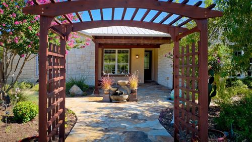 5571 County Road 200, Liberty Hill, TX, 78642-3721 | Card Image