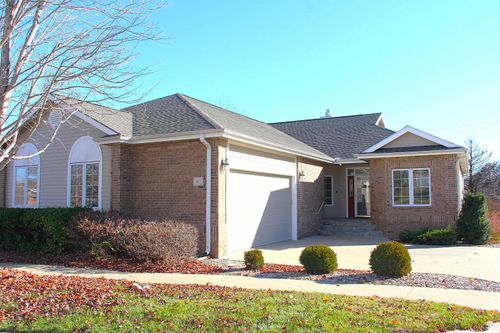 4837 Rockridge Ct, Manhattan, KS, 66503-7586 | Card Image