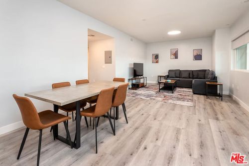 301-917 S Berendo St, LOS ANGELES, CA, 90006-1600 | Card Image
