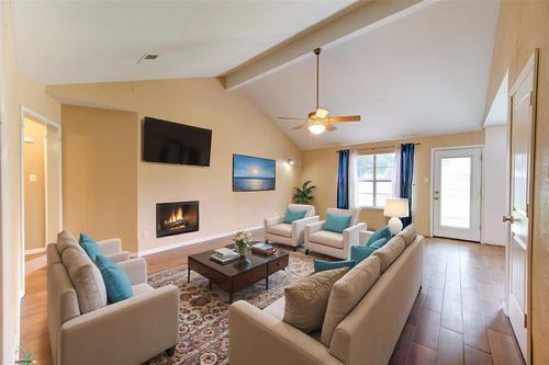 3711 Clover Meadows St, Pasadena, TX, 77505-3112 | Card Image