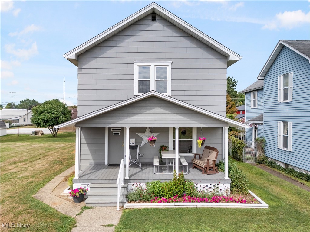 Barnett Ave, Newcomerstown, OH 43832