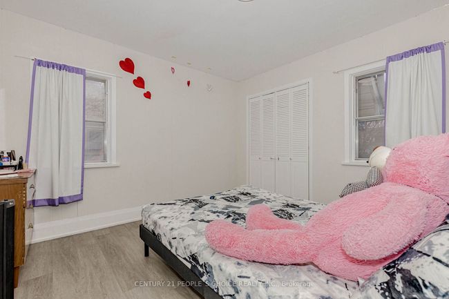 22 Rogers Rd, House other with 4 bedrooms, 2 bathrooms and 4 parking in Brampton ON | Image 23
