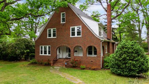 557 S Ellison Ln, WAYNESBORO, VA, 22980-2121 | Card Image