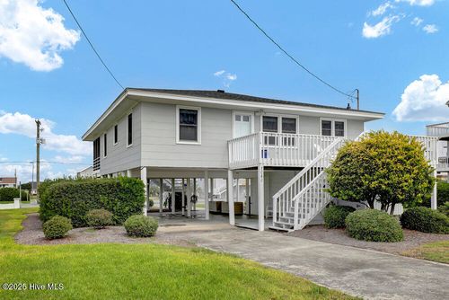 1040 Ocean Blvd, Topsail Beach, NC, 28445-6904 | Card Image