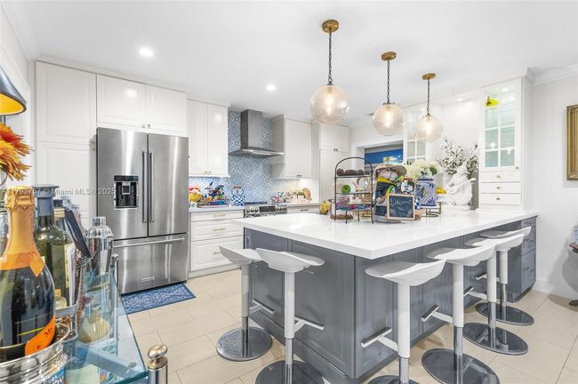 13101 Sw 82 Nd Ave, House other with 4 bedrooms, 2 bathrooms and null parking in Pinecrest FL | Image 5