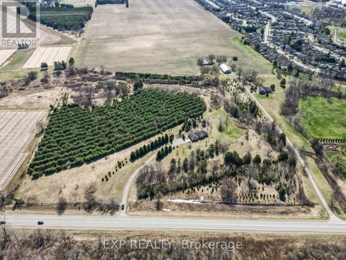 8371 Hickory Dr, Strathroy, ON, N7G3H8 | Card Image