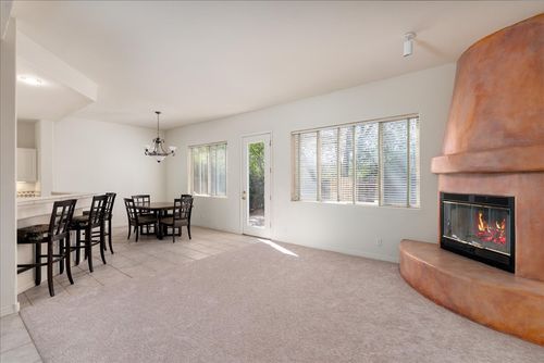 6532 Camino Rojo, Santa Fe, NM, 87507 | Card Image