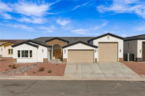 2339 Raven Ct, Bullhead City, AZ, 86442-8851 | Card Image