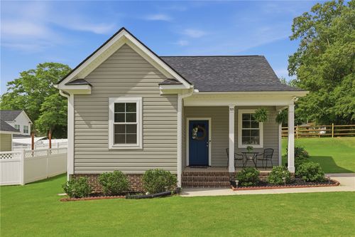505 W D Ave, Easley, SC, 29640-1931 | Card Image