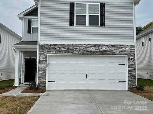 4036 Stoney Creek Ln, Charlotte, NC, 28201 | Card Image