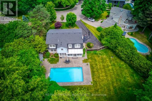 110 Blyth Crescent, Oakville (FD Ford), ON, L6J5H6 | Card Image