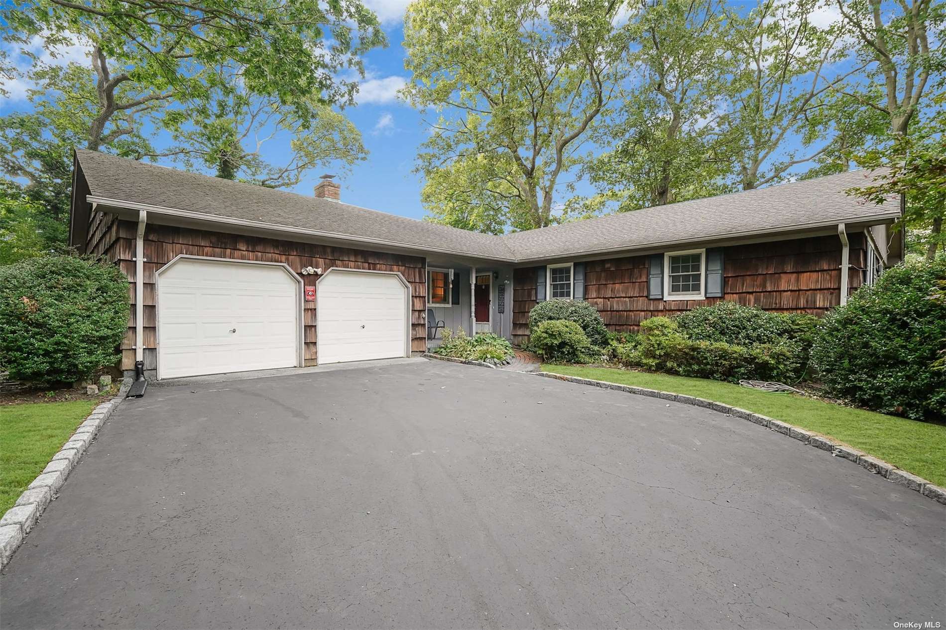 Woodland Rd, Miller Place, NY 11764