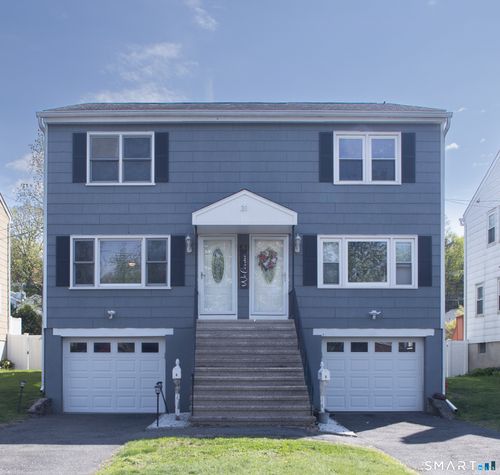 31 Hollow Wood Ln, Greenwich, CT, 06831-5020 | Card Image