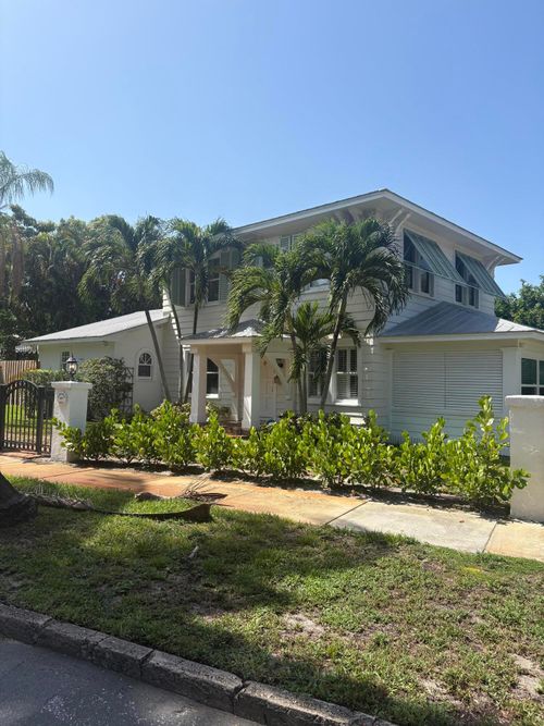 319 Buckingham Rd, West Palm Beach, FL, 33405-1607 | Card Image