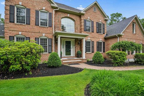 15 Strafford Ln, Bedford, NH, 03110-4536 | Card Image
