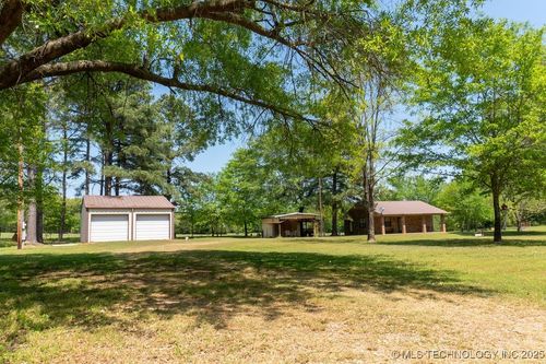 2703 E 2010 Rd, Hugo, OK, 74743-1007 | Card Image