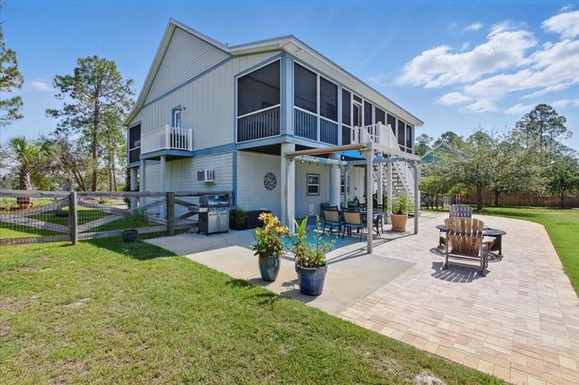15250 Sw 100 Th Pl, House other with 2 bedrooms, 2 bathrooms and null parking in Cedar Key FL | Image 6