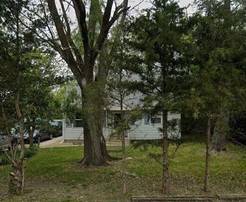 742 E Louella St, Crete, IL, 60417-4043 | Card Image