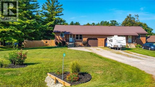 45 Willow Dr, Delhi, ON, N4B2A8 | Card Image