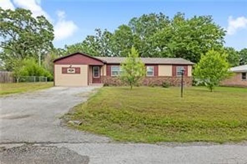 252 S Eastern Ave, Gentry, AR, 72734-8202 | Card Image