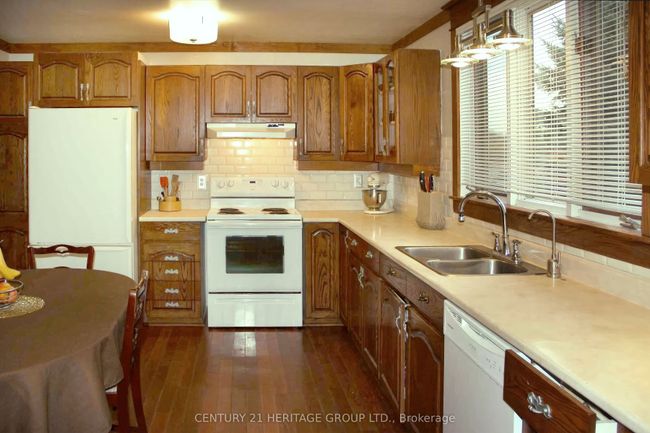 3869 - 7th Line, Home with 4 bedrooms, 3 bathrooms and 20 parking in Innisfil ON | Image 6