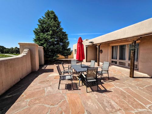 2 Latilla Ln, Arroyo Seco, NM, 87514-5018 | Card Image