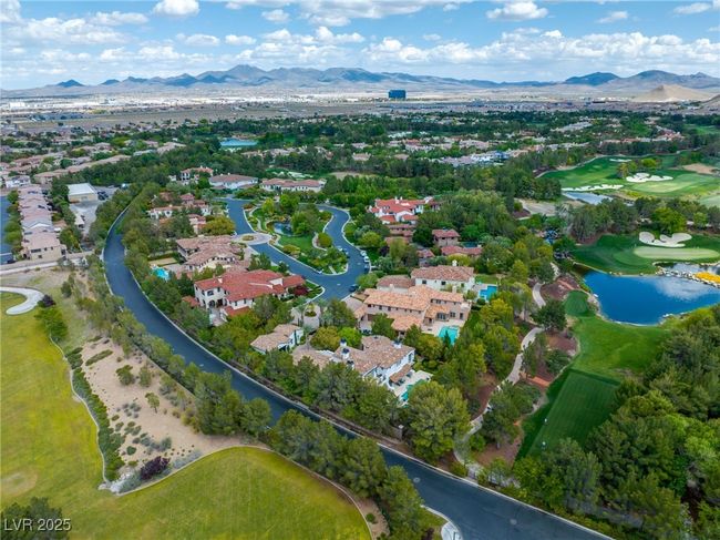 19 Quintessa Cir, House other with 4 bedrooms, 5 bathrooms and null parking in Las Vegas NV | Image 74