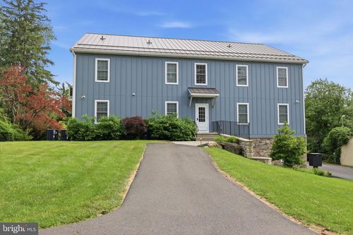3-301 Edgeboro Dr, NEWTOWN, PA, 18940-2044 | Card Image