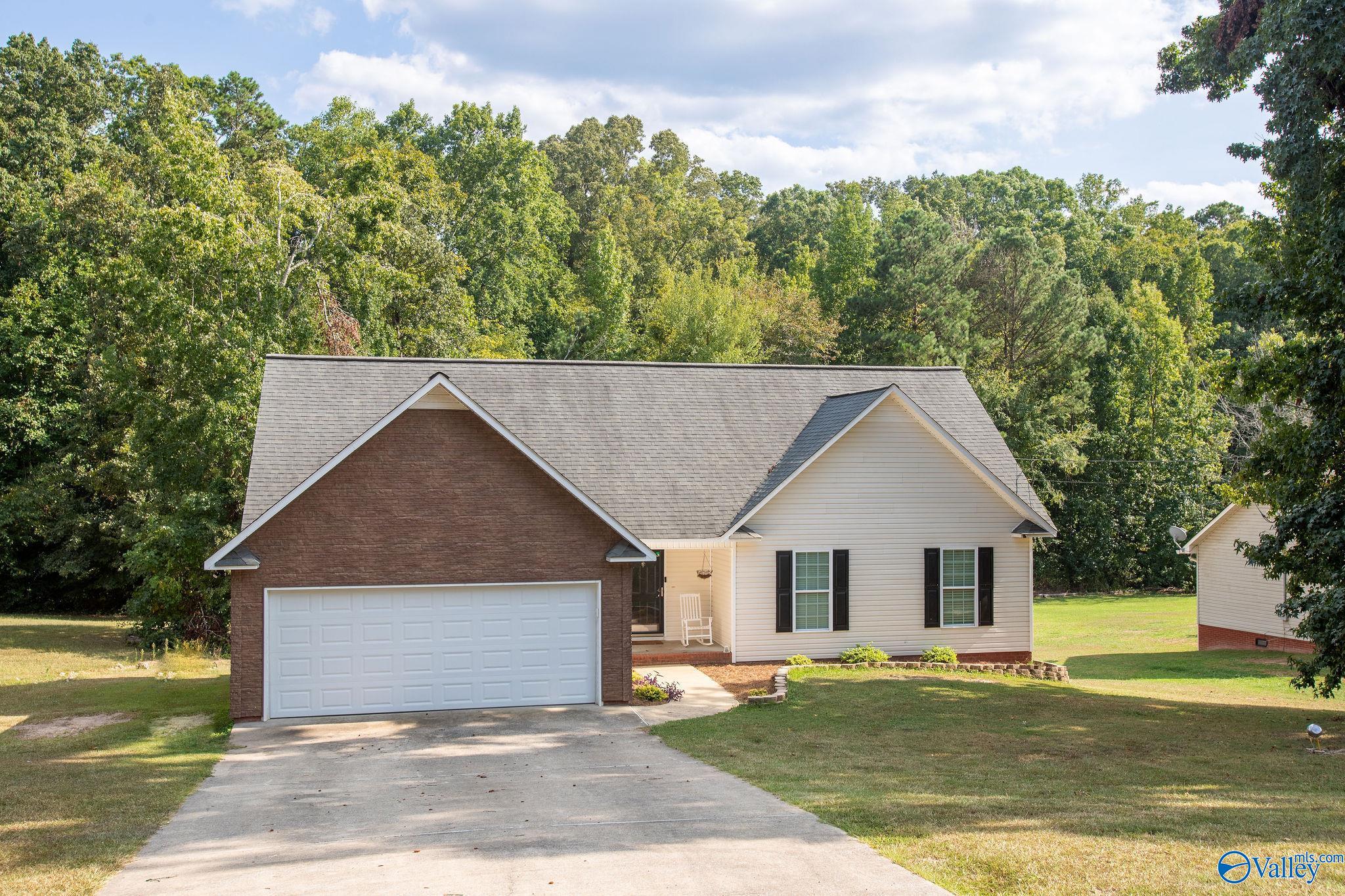 Vista Trl, Gadsden, AL 35907