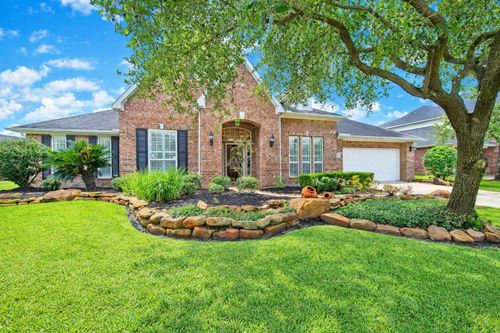 12619 Wandering Streams Drive, Tomball, TX, 77377 | Card Image